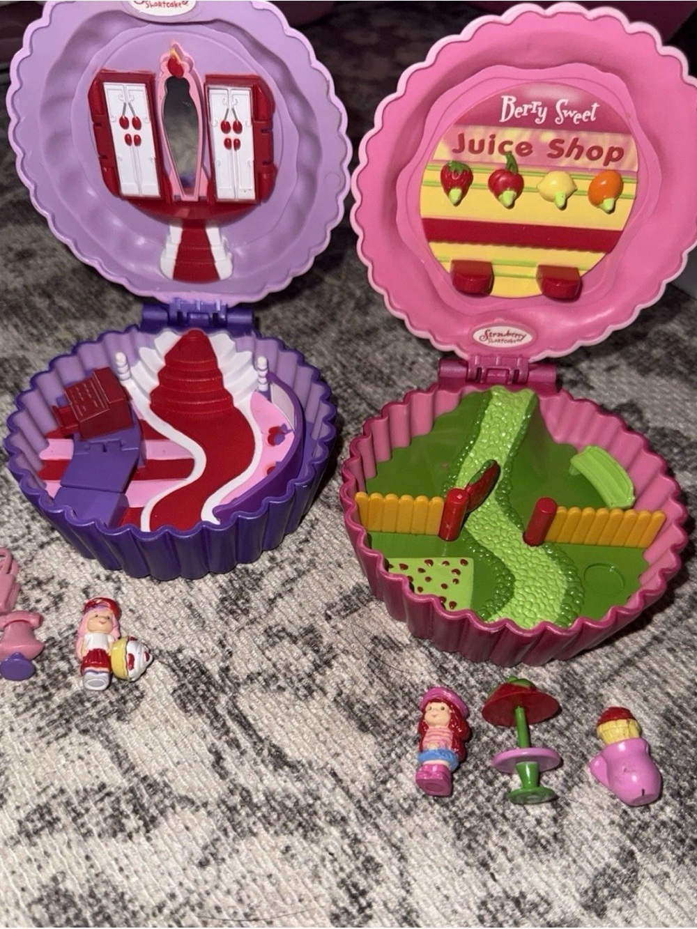 Vintage strawberry shortcake magnetic shops